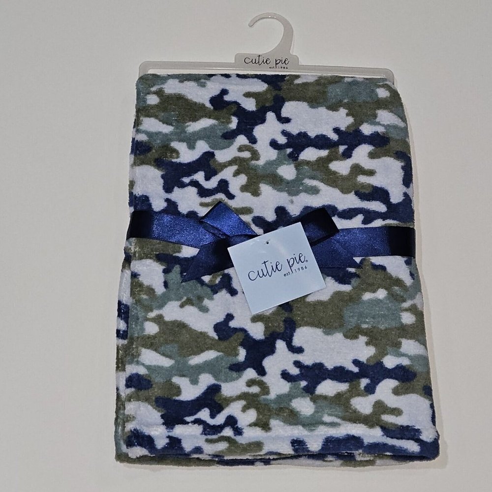 NEW Cutie Pie Blue Green Camouflage Fleece Baby Blanket Lovey Camo 30" x 36"